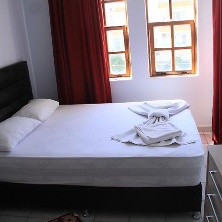 Cozmina Apart Hotel 阿拉尼亚 外观 照片